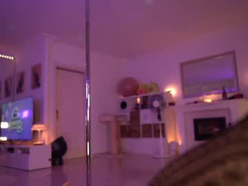 webcam girl hannahjames710 live cam image #6016842