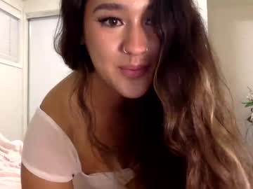 webcam girl teleaevansss live cam image #9444814