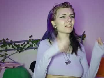 webcam girl lizzyylovesick live cam image #9617200