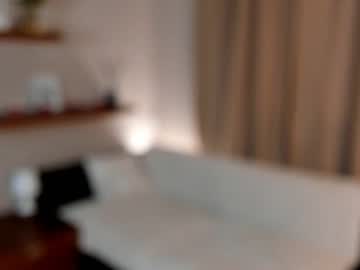 webcam girl harrietheston live cam image #12563299