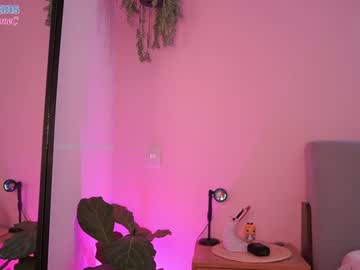 webcam girl rebeccastonee live cam image #5990432