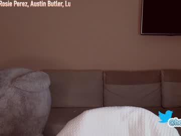 webcam girl hollyextra live cam image #2540647