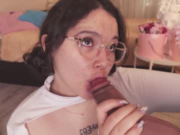 webcam girl chery_lady22 live cam image #6346177