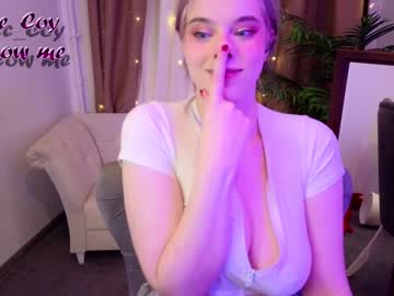 webcam girl joyce_coy live cam image #8595980