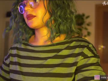 webcam girl arletnoa live cam image #6473226