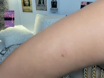 webcam girl lulu_lopez live cam image #2710363