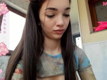 webcam girl sassyt33n live cam image #8827489