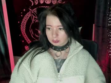 webcam girl black_kittie_01 live cam image #10957833