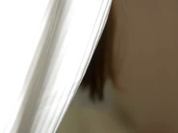 webcam girl peek_in_my_window live cam image #9915511