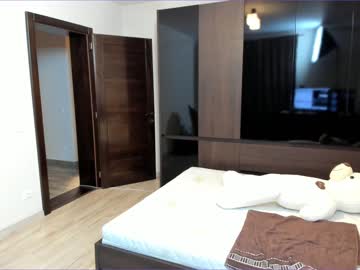 webcam girl zt0_ live cam image #9003076