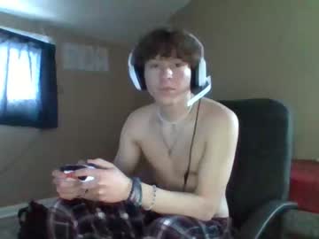 webcam man idk_why_im_here8 live cam image #1515721