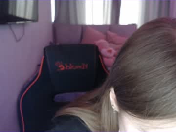 webcam girl tripleprinces live cam image #2297684