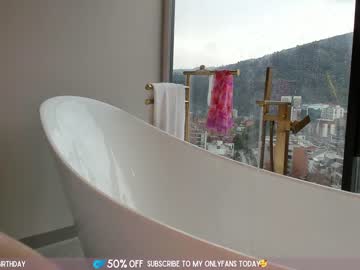 webcam girl gabrielaa_18 live cam image #7526589