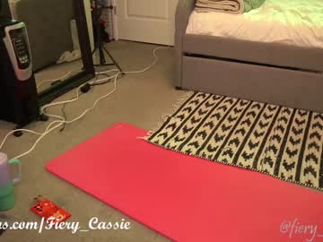 webcam girl fiery_redhead live cam image #7778589