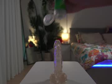 webcam girl emma_land live cam image #12349426