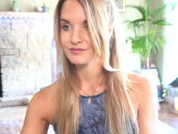 webcam girl phoenix_taylor live cam image #2692783