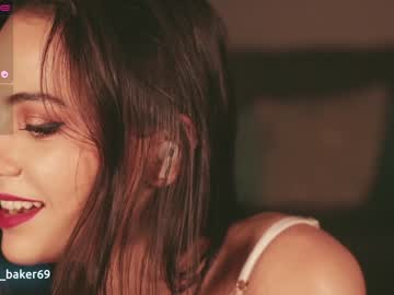 webcam girl gia_baker live cam image #2781293