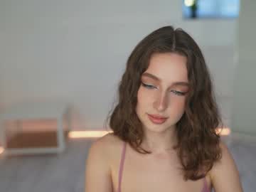 webcam girl silent_chill live cam image #9559333