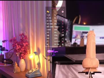 webcam girl lau__1 live cam image #12603030