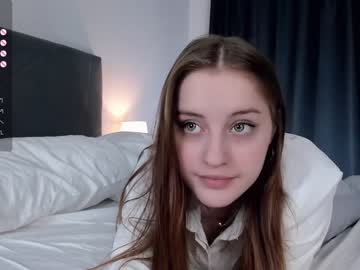 webcam girl maidabuoy live cam image #8754116