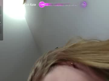 webcam girl roxxxie_reid live cam image #12119707