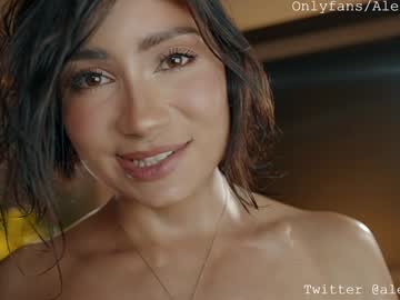 webcam girl alejastorm live cam image #12768099