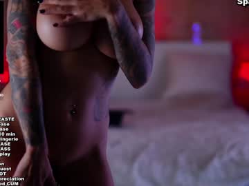 webcam girl evelyne92 live cam image #11000478