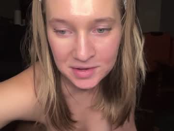 webcam girl jenniferwhoreance live cam image #8045945