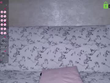 webcam girl fallen_angel_18 live cam image #10111490