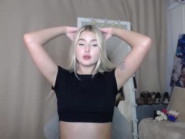 webcam girl cute18cute live cam image #2986181