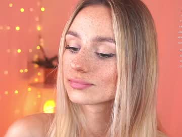 webcam girl artease live cam image #8013685