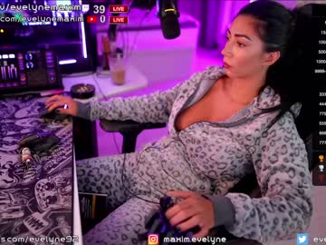 webcam girl evelyne92 live cam image #7526981