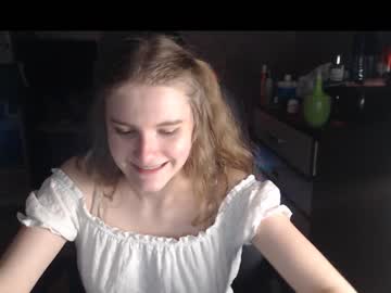 webcam girl lolita_tease live cam image #291387