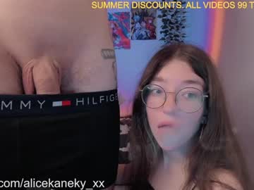 webcam couple alicekaneky_xx live cam image #3556404