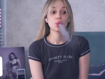 webcam girl cinacramby live cam image #9425934