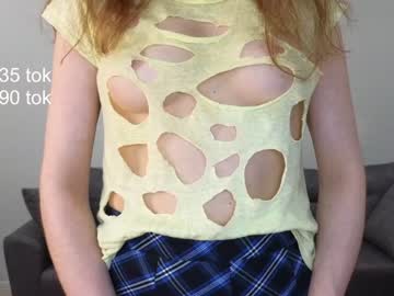 webcam girl carnelia_blush live cam image #6103021