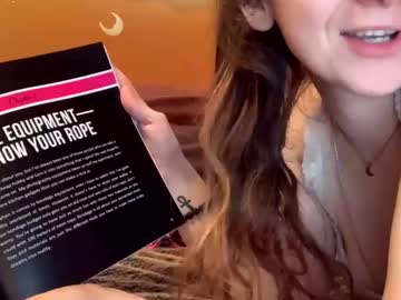 webcam girl wildernessbabe live cam image #595384