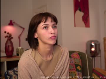 webcam girl diruriru live cam image #10887366