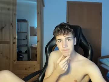 webcam man justanormaldick69 live cam image #3818140