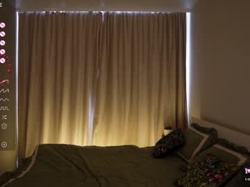 webcam girl lilla_cutie live cam image #10301058