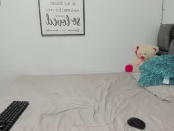 webcam girl abigail_w live cam image #1790338