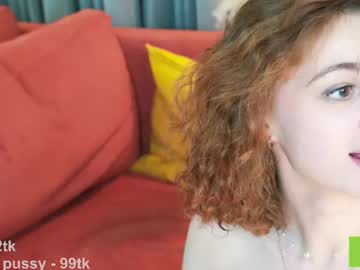 webcam girl maffinpurrr live cam image #12439442