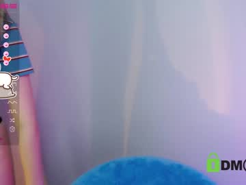 webcam girl small_blondee live cam image #4565357