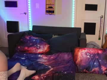 webcam couple width_of_a_peach live cam image #2533358