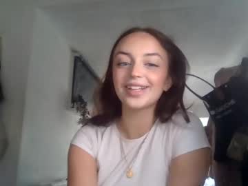 webcam girl kylawashere live cam image #12581871