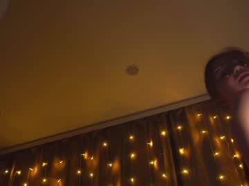 webcam girl helenmoors live cam image #6037186