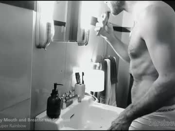 webcam man bareleeworking live cam image #4932153