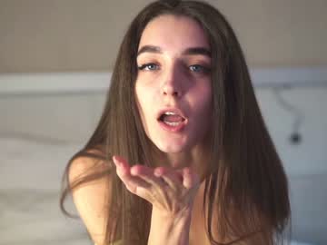 webcam girl angels_kiss live cam image #3965740