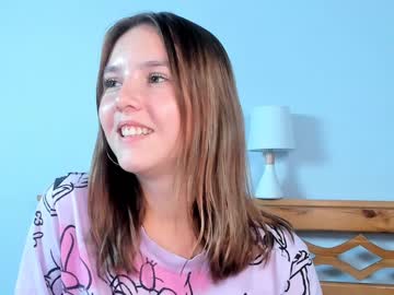 Cam for flovvergirl
