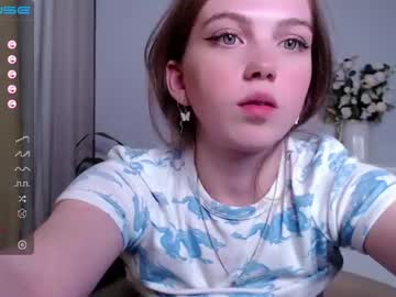 webcam girl small_blondee live cam image #2759062